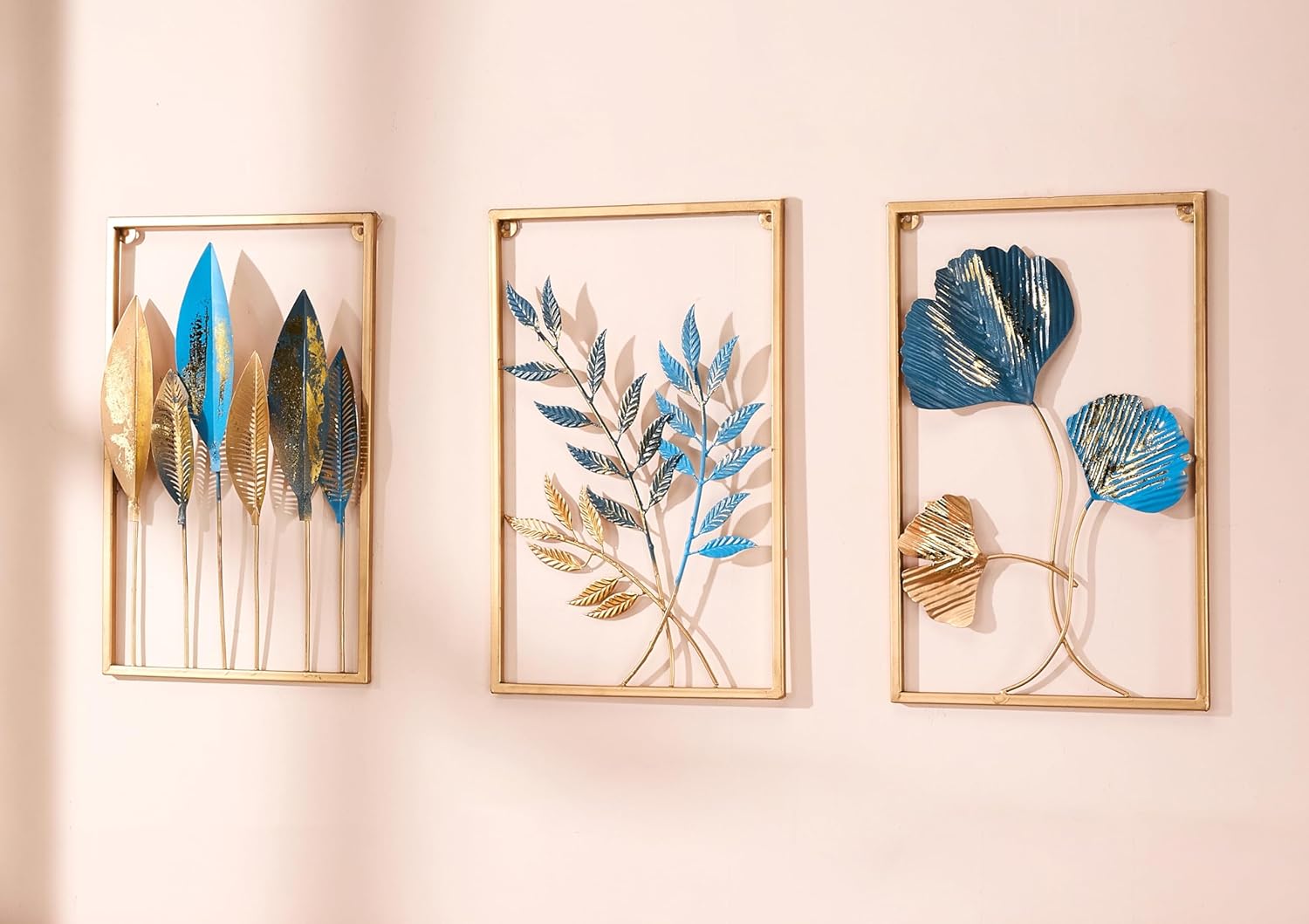 Amazon Brand – Solimo Metal Leaf Wall Hanging Decor | Nature-Inspired Leaf Design | Easy Installation (Set of 3 | Gold)