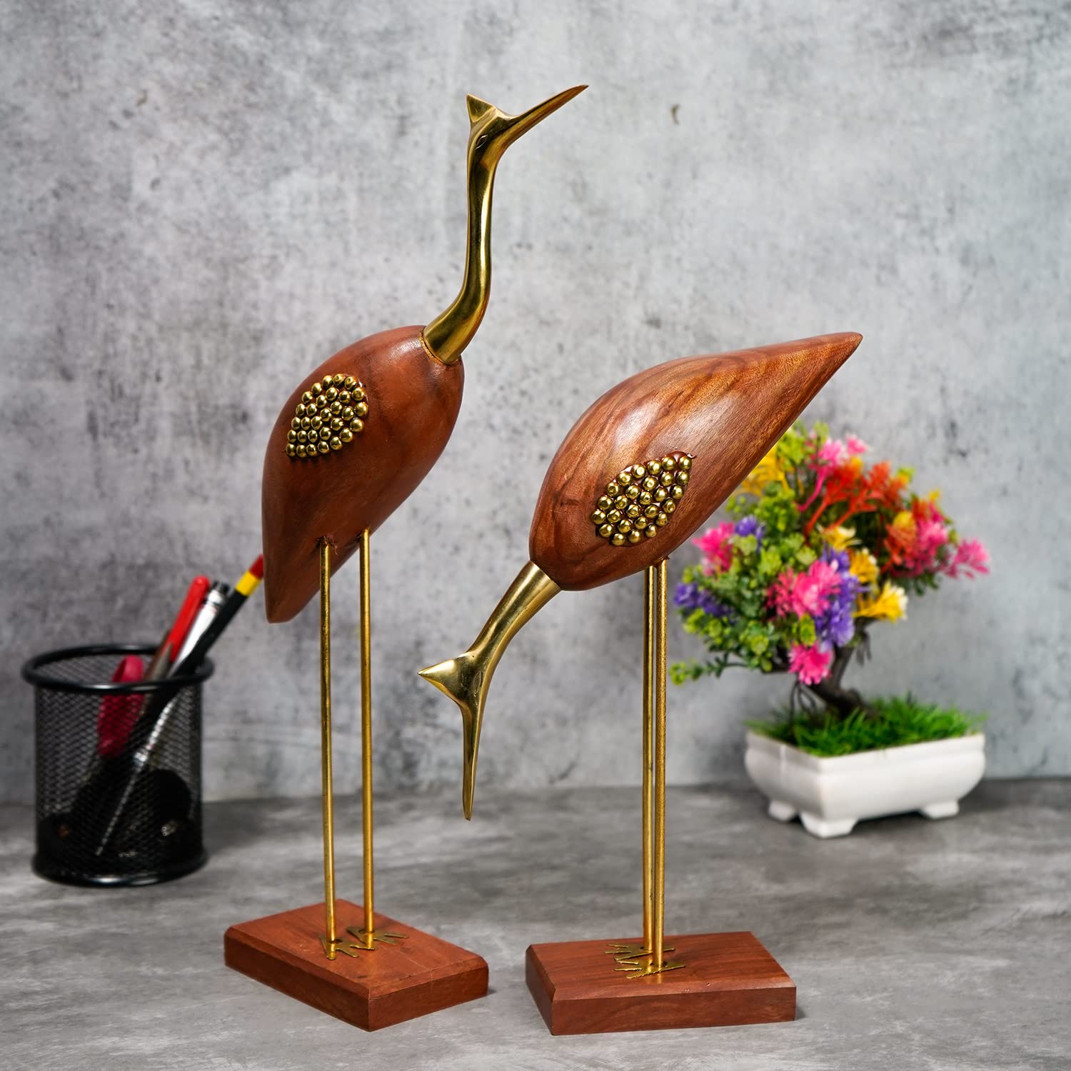 Naayaab Craft Love Birds for Home Decor Show Piece, Swan Pair Sculpture,Home & Office, Showpiece for Decor Stylish, Designer Showpiece for Gift – (Maroon, 16inch, Set of 2, Brass;Sheesham)