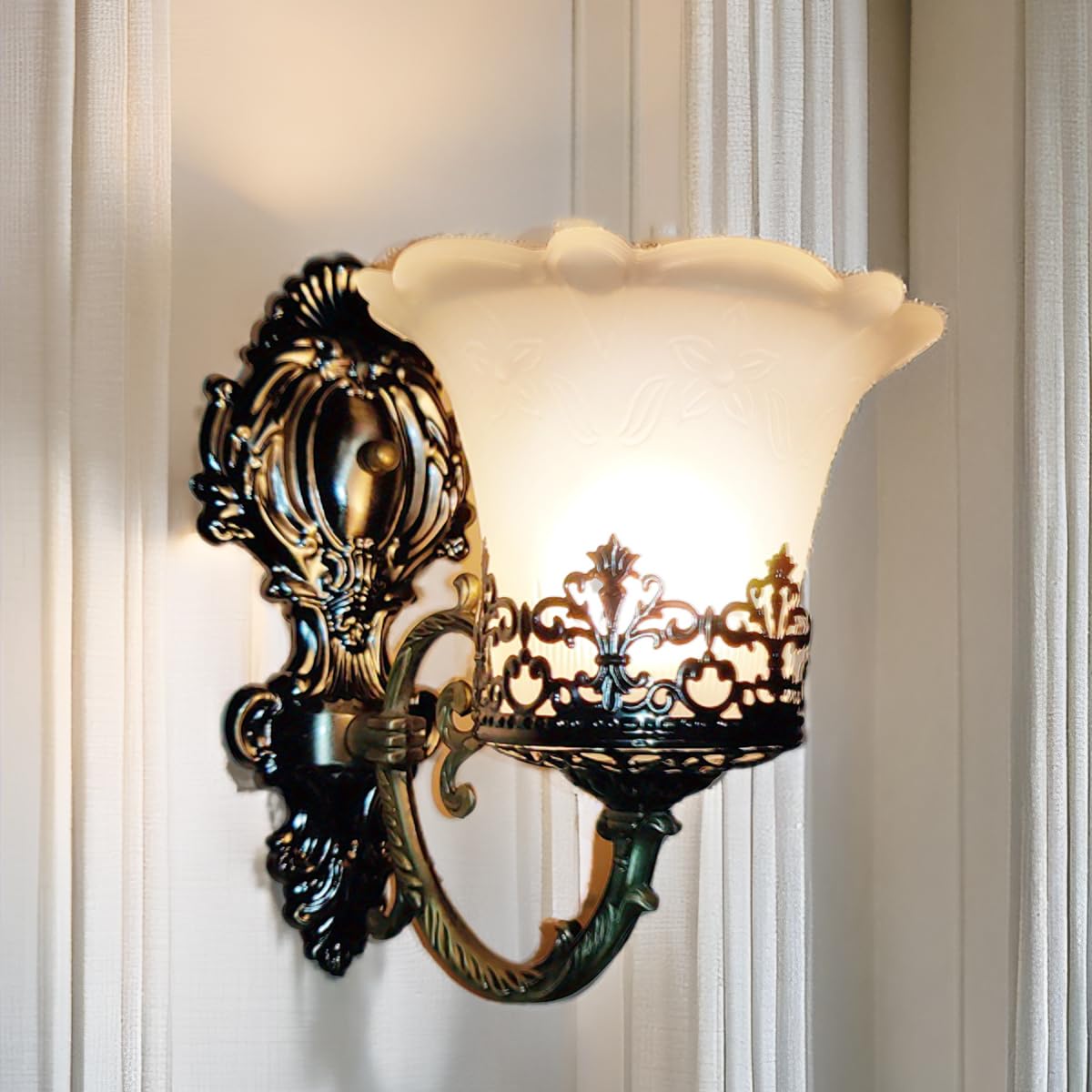 SINOMAN Traditional Wall Light Fixture Decorative Sconce with Glass Shade, Classic Lighting Fixture Perfect for Bedroom, Living Room, Hallway, Corridors,Entryways (Without Bulb)